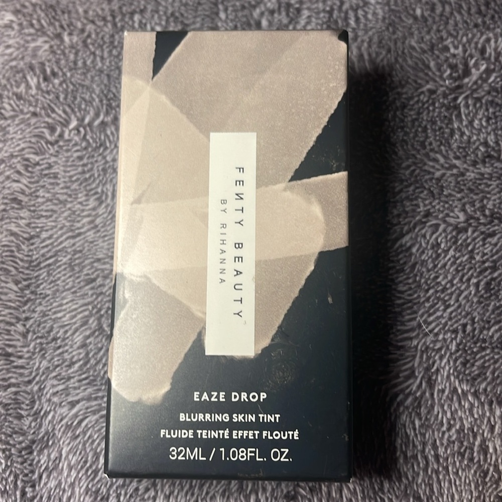 Fenty Shade 8 Eaze Drop Blurring Skin Tint - Picture 3 of 6